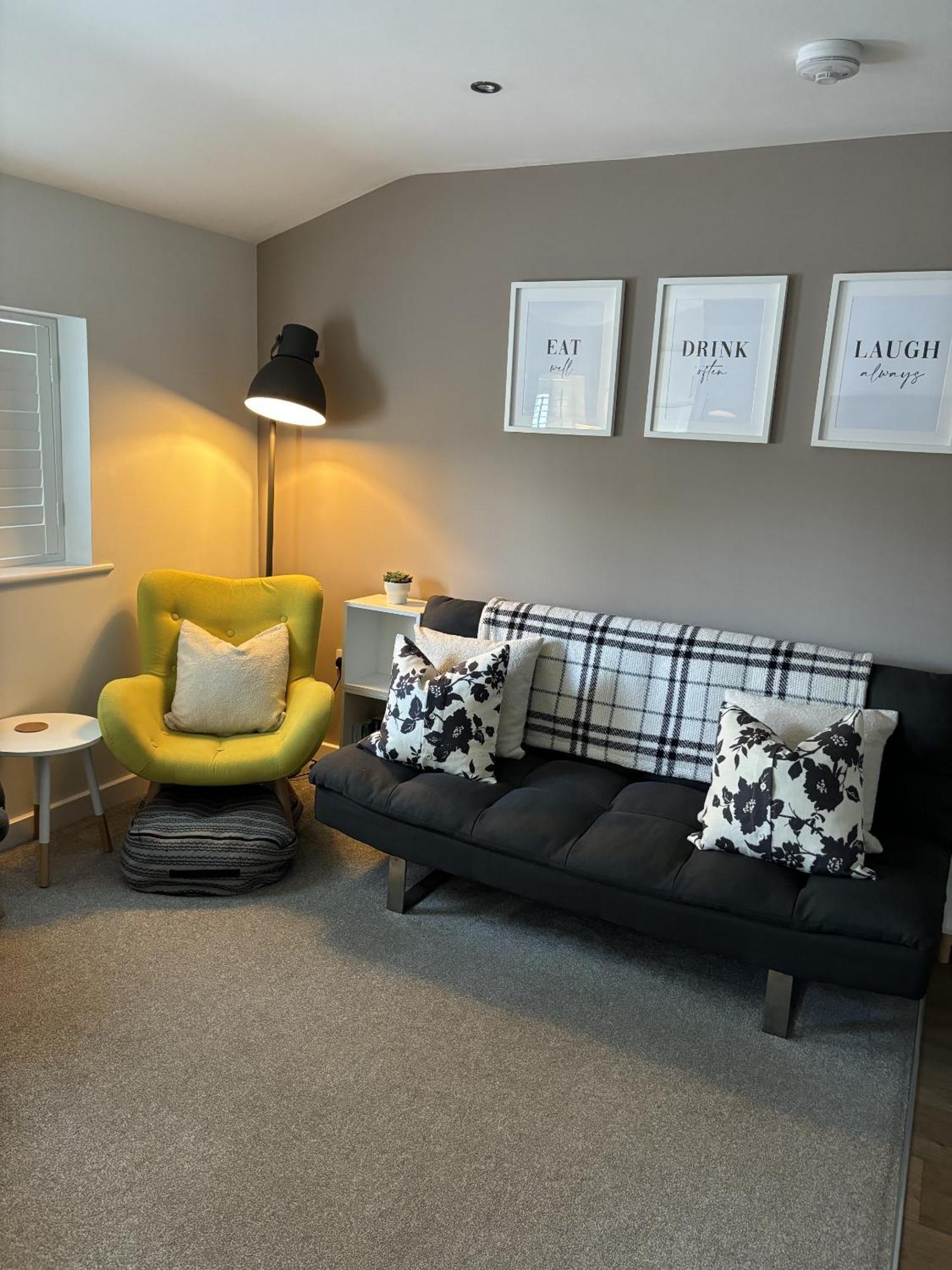 The Hive Apartment Marple Luaran gambar